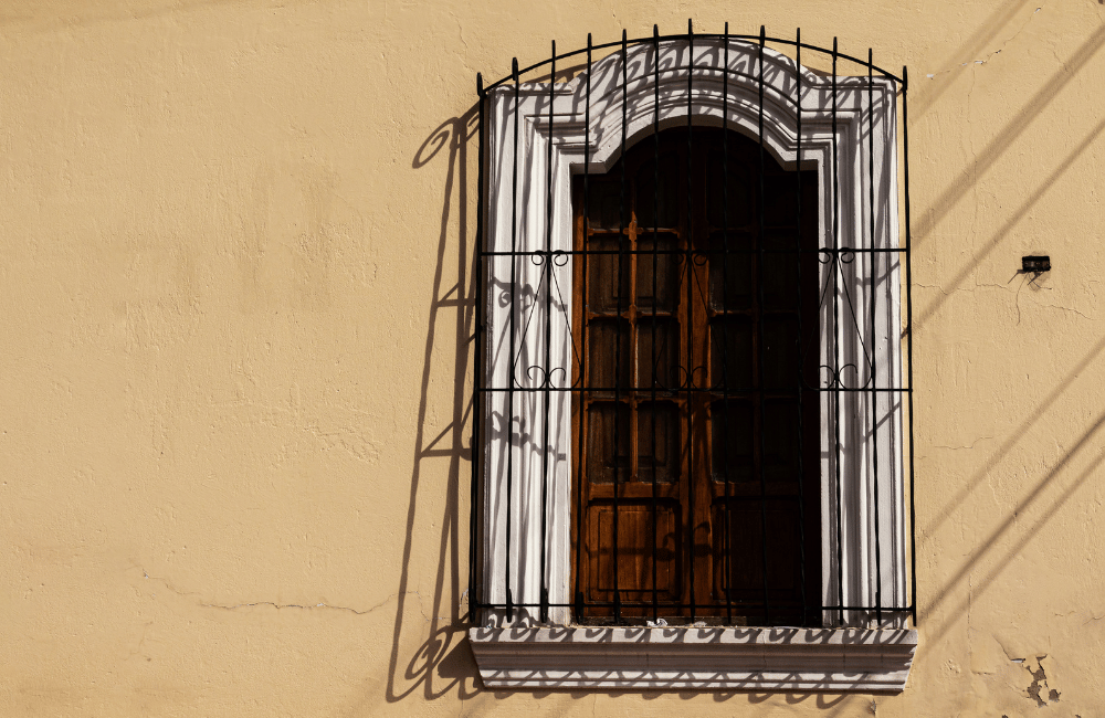 Antifurto Casa o Inferriate per Finestre: Scelte di Sicurezza