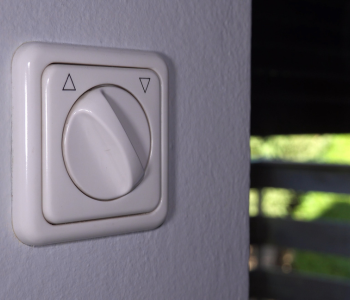 CENTRALINA ANTIFURTO PROFESSIONALE PER LA CASA