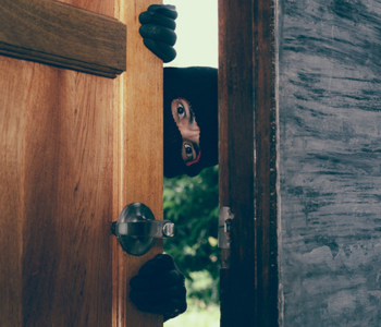 COME DIFENDERSI DAI LADRI IN ESTATE?